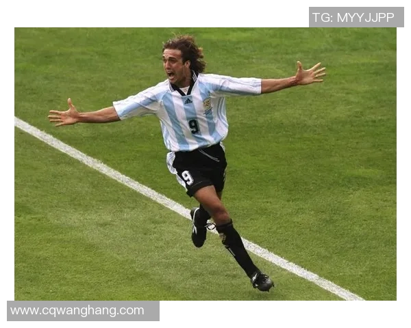 全球足球明星荣誉排行榜揭晓谁是历史最佳球员的巅峰之作