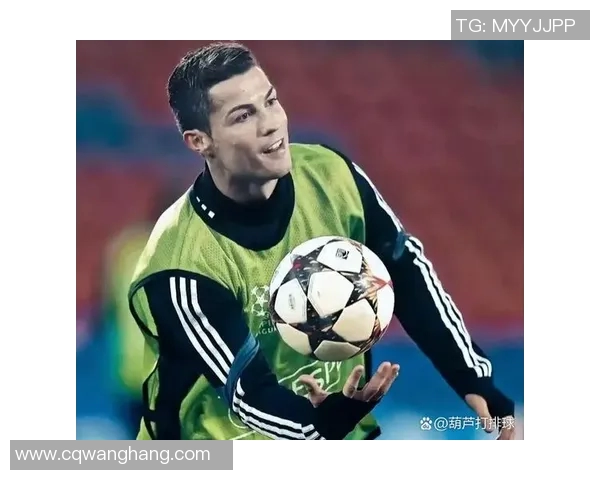 甜美面容与足球才华并存的明星球员们的魅力与故事 甜美面容与足球才华并存的明星球员们的魅力与故事