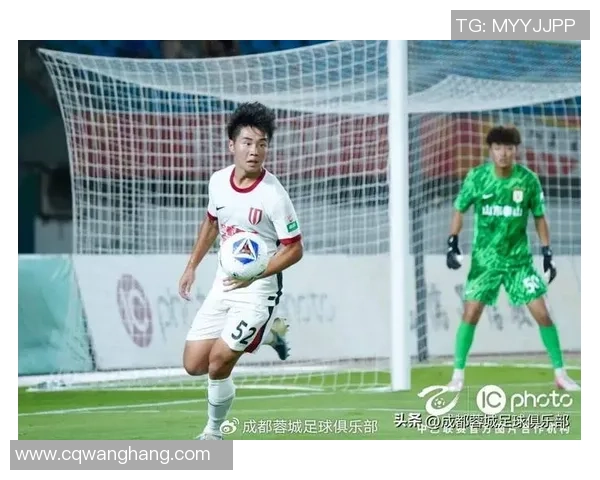 徐州足球集训热潮来袭助力年轻球员成长与技术提升 徐州足球集训热潮来袭助力年轻球员成长与技术提升